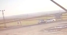Şanlıurfa'da iki otomobilin çarpıştığı kaza kamerada: 1 ölü, 3 yaralI