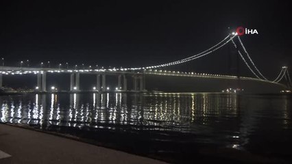 Bakan Karaismailoğlu gün doğumunda 1915 Çanakkale Köprüsü'nde yürüdü