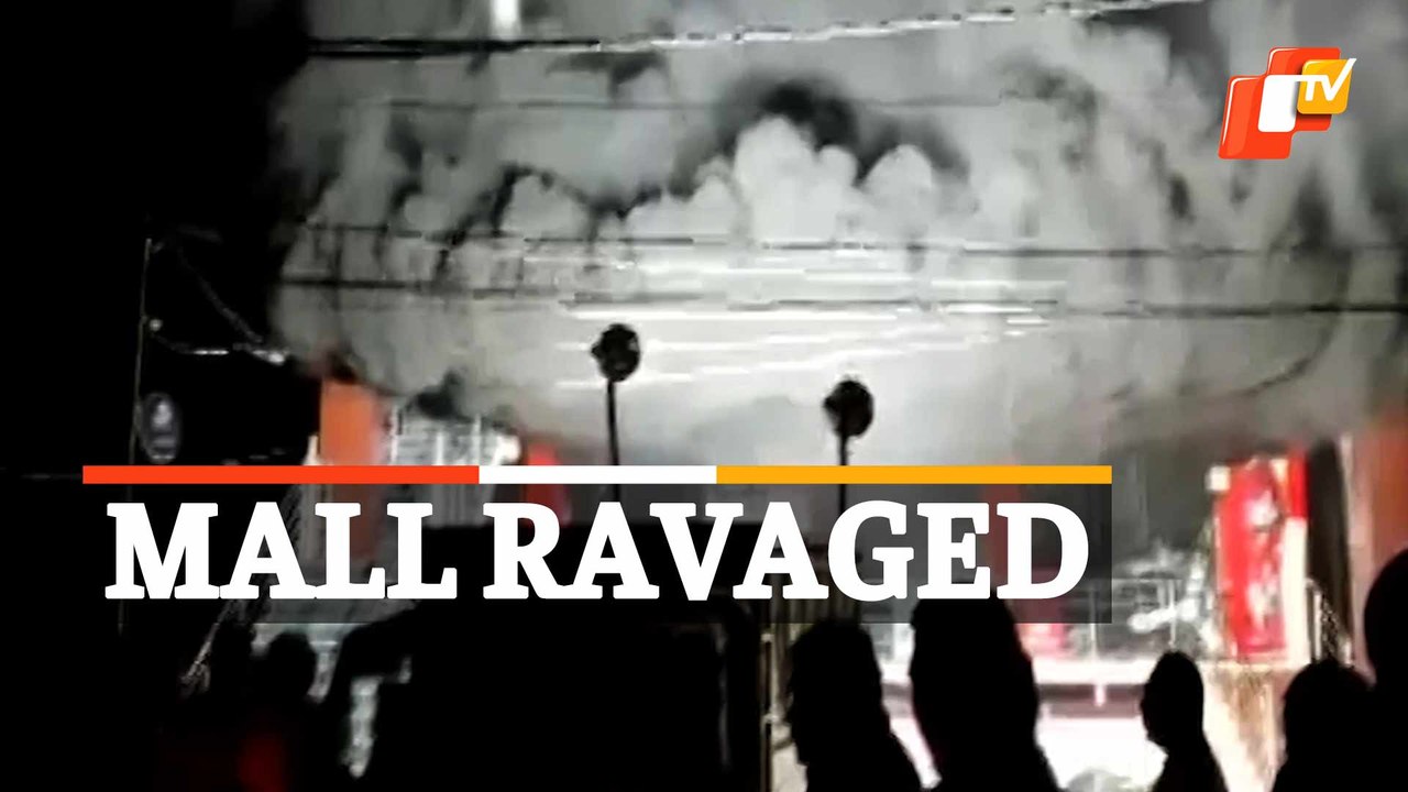 WATCH | Major Fire Breaks Out At Shopping Mall In Kalahandi
