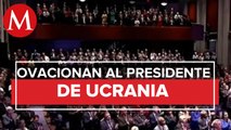 Zelenski recibe ovación de pie del Congreso de EU; pide más sanciones a Rusia y zona de exclusión