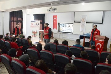 Son dakika haberi | DİYARBAKIR'DA ÖZEL EKİP, 1 YILDA 7 BİN ÖĞRENCİYİ 'TERÖRE KARŞI' BİLGİLENDİRDİ