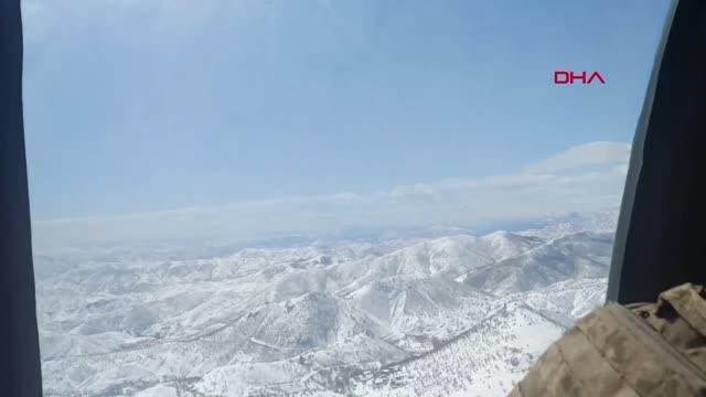 Son dakika haberi... JANDARMA, KANSER HASTASINI SIRTINDA HELİKOPTERE TAŞIDI