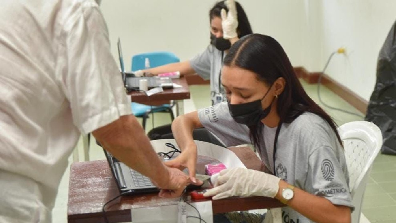 ¡Ojo! Llamado de la MOE a la Registraduría tras denuncias de modificación en certificado electoral
