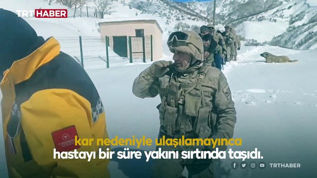 Jandarma kanser hastasını karlı yollarda sırtında taşıdı