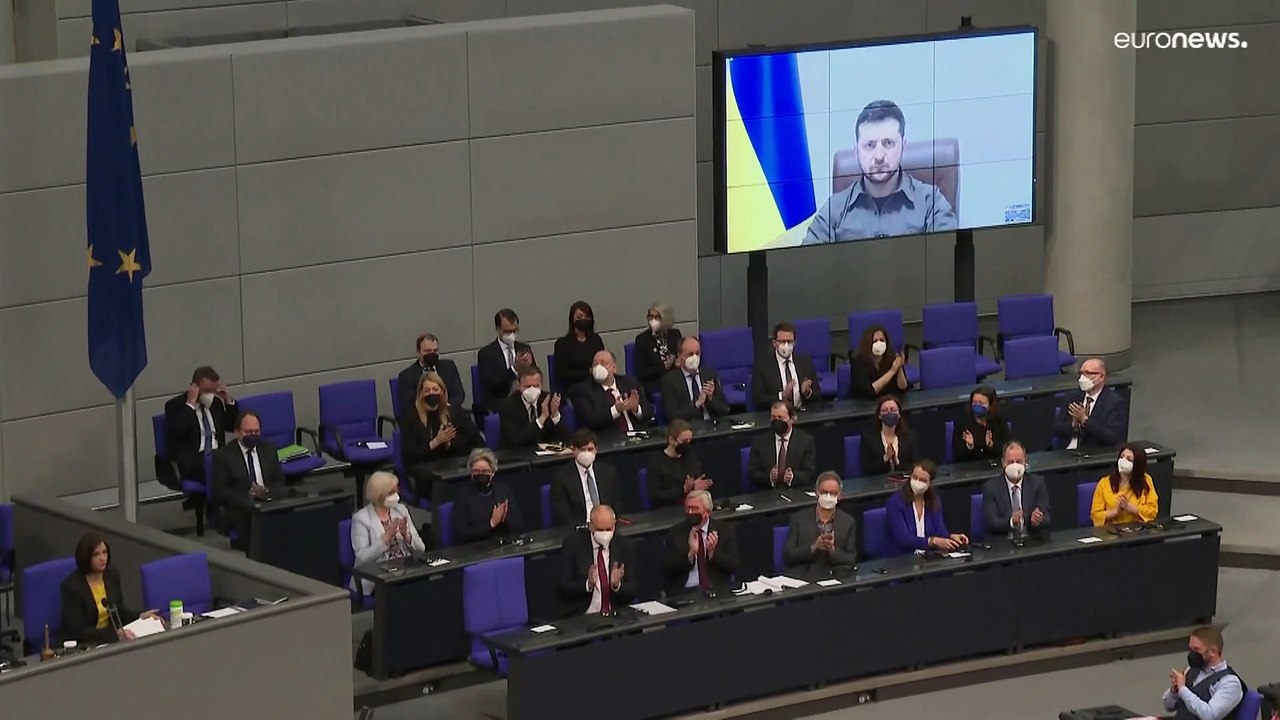 VIDEO: Selenskyjs Rede an den Bundestag und an Deutschland in voller Länge: 'Ich appelliere an Sie'