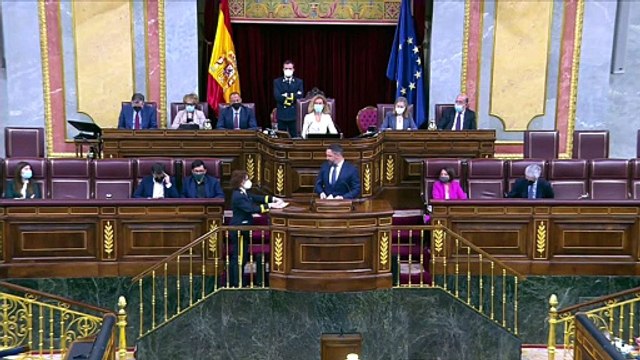 El CIS cambia su estimación de voto y suben PSOE, PP y Vox y bajan Podemos y Cs