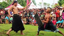 Mengenal Peresean, Tradisi Adu Kekuatan Fisik dari Lombok