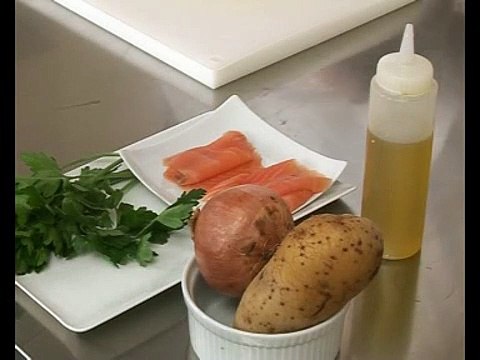 L'atelier des Chefs : rösti de pommes de terre au saumon fumé et aux herbes