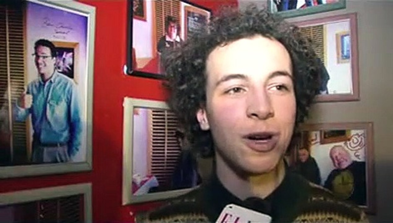 Mehdi Meklat, Blogueur au Bondy blog et journaliste: "les femmes doivent pouvoir voyager sans être importunées"