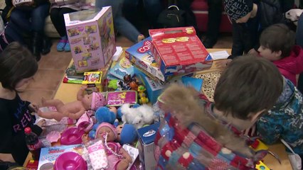 Ilusión y tristeza entre los refugiados que han llegado hoy a Madrid