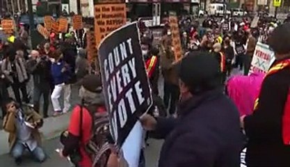 Election présidentielle américaine 2020 : Des centaines de New Yorkais dans la rue pour que "tous les votes soient comptés"