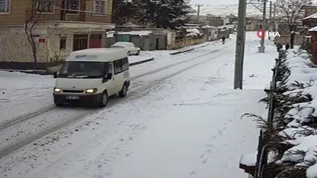 Köpek saldırısından kurtulan Yusuf o anları anlattı: Köpek birden önüme çıktı. Köpek beni kovalayınca ben de kaçtım. Ağabeyler beni kurtardı