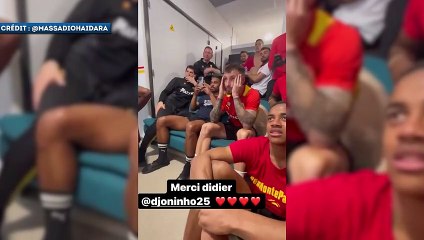 Le vestiaire du RC Lens en effervescence pour la convocation de Jonathan Clauss