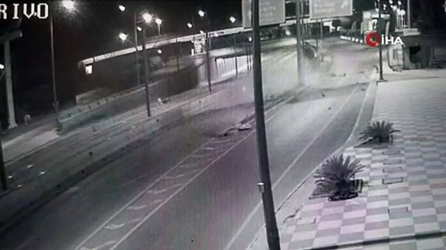 3 genci ölüme götüren kaza güvenlik kamerasında