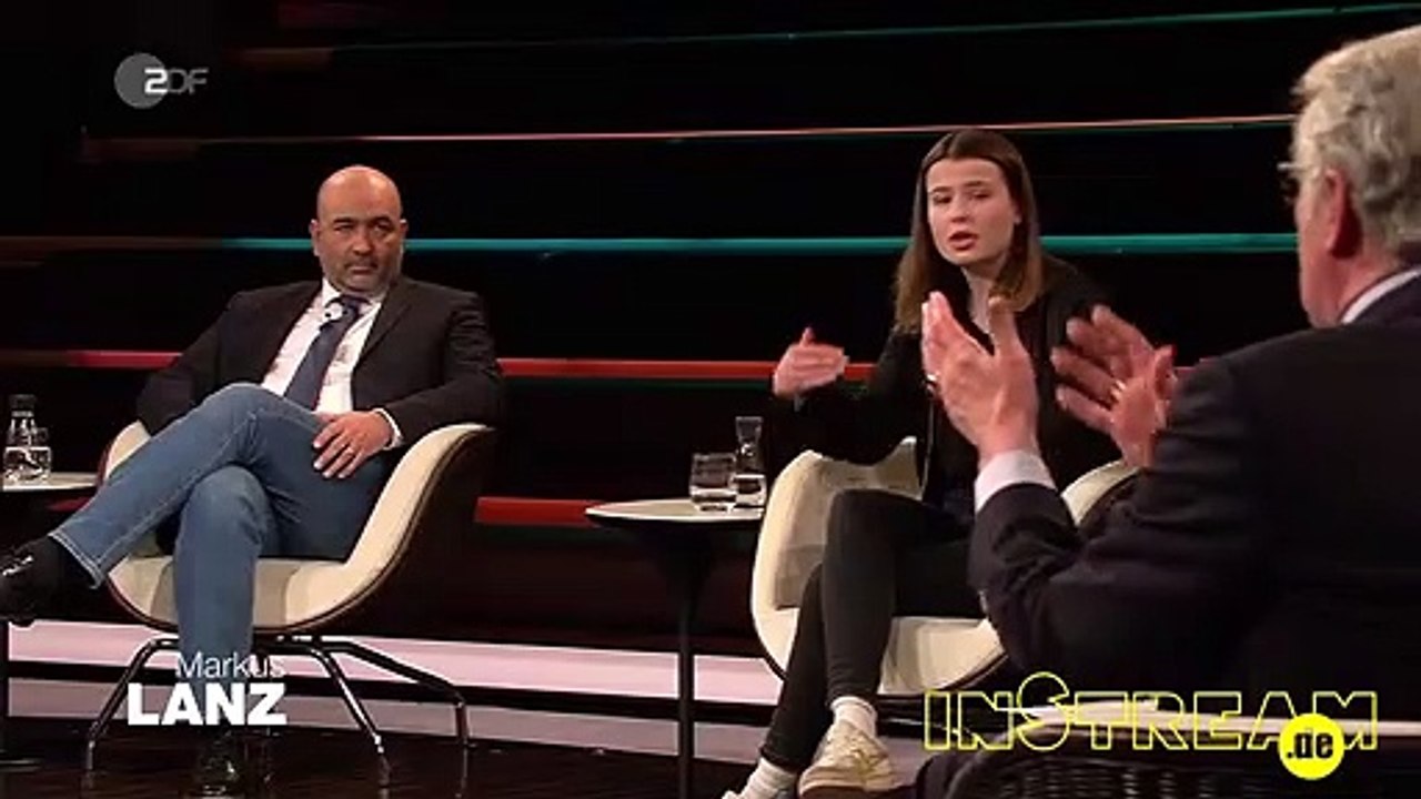 Markus Lanz wirft sich vor Luisa Neubauer