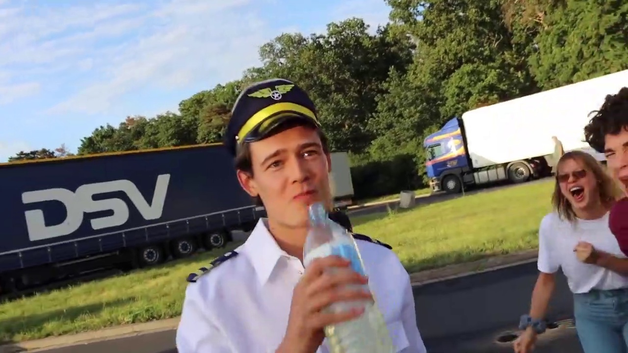 Video What Straight Guys do for Money...