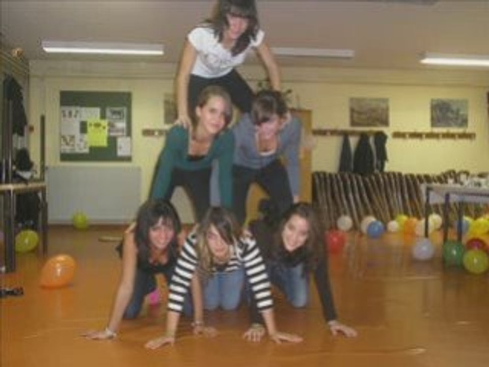 Montage de Nous (L)