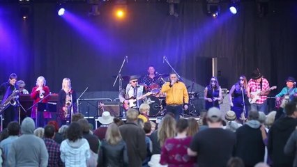 BDN - A little help from my {Tathra} Friends - DoubleTake Productions