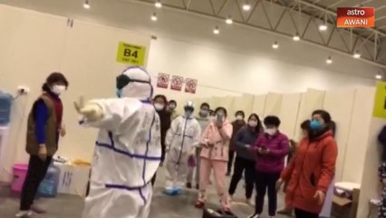 Video petugas perubatan menari di Wuhan curi perhatian