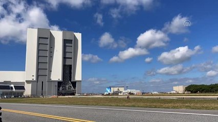 NASA'nın Ay'a mürettebatsız uçuşu için hazırlıklar devam ediyor