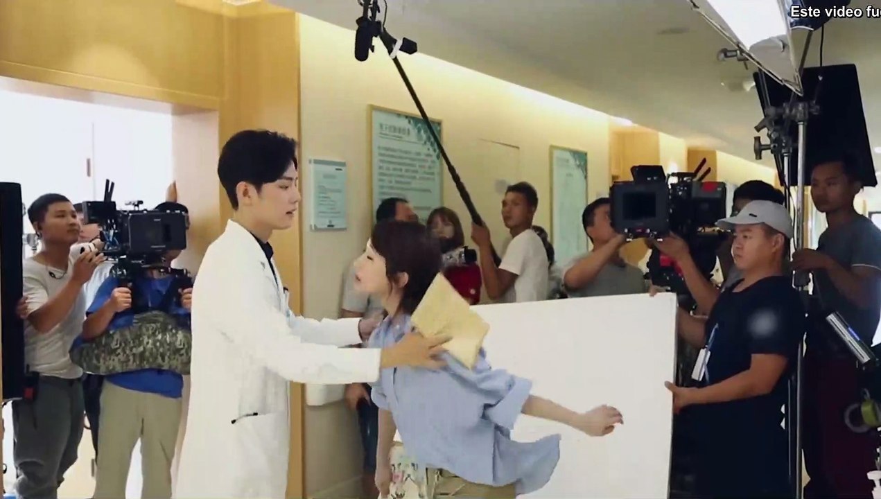 [SUB ESPAÑOL] 220316 The Oath of Love weibo update con Xiao Zhan -  Detrás de escenas