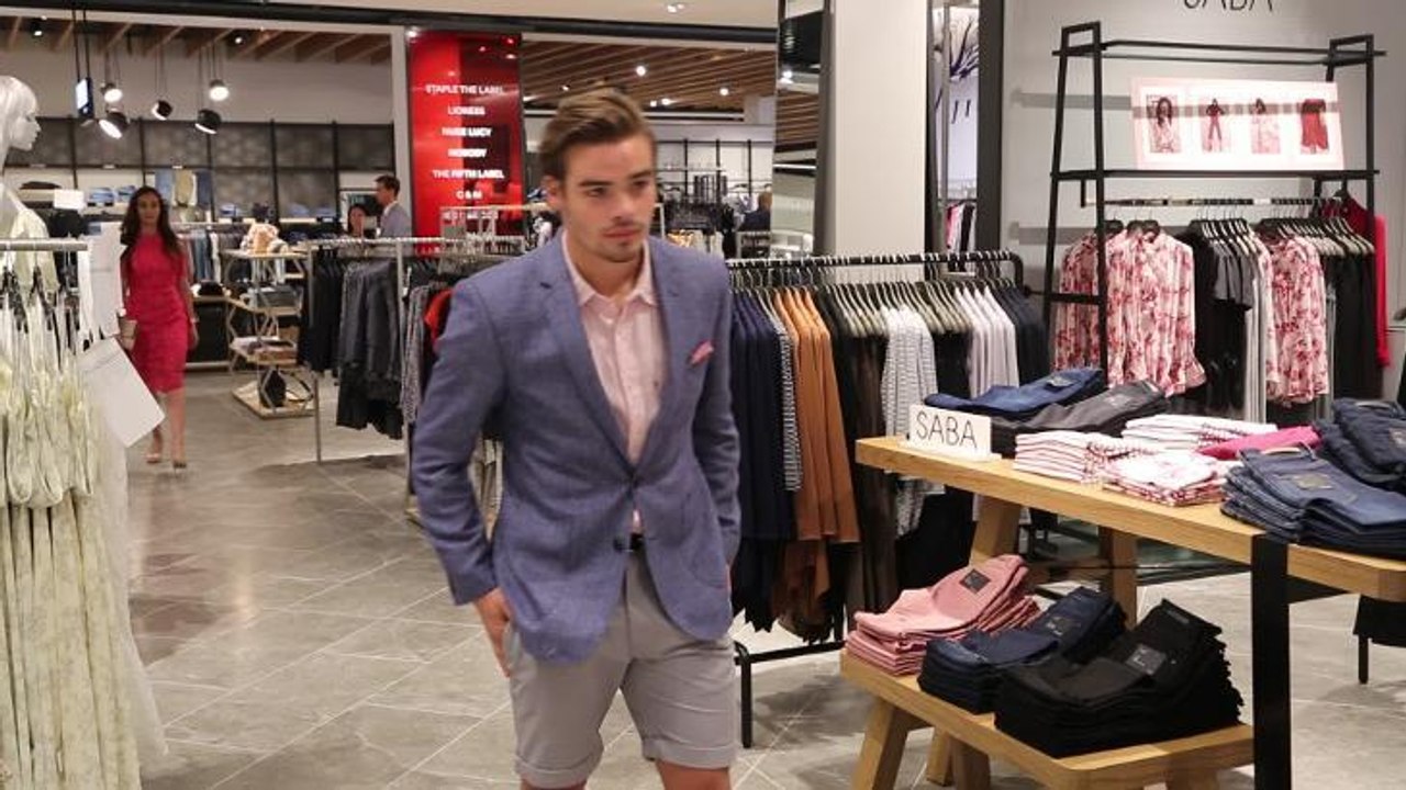 ILLAWARRA MERCURY Models in the new David Jones...