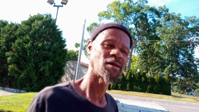 Ted ran out of gas in his car,and by God's grace his wife's prayers are answered,he hears the gospel