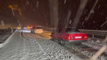 Zonguldak-İstanbul kara yolunda kar yağışı ulaşımı aksatıyor