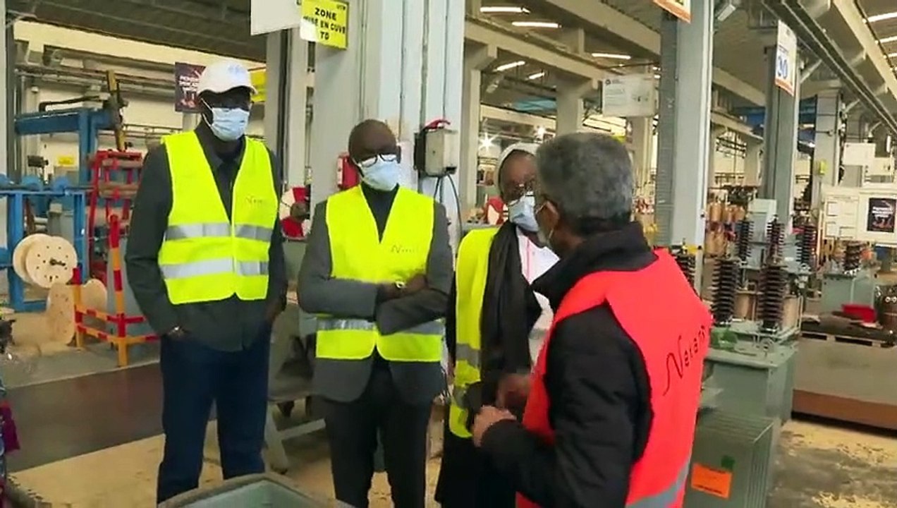 (Projet 2000 villages électrifiés ) Cheikh Diop a visité les locaux de ses fournisseurs marocains en matériaux électriques  ( PUDC )