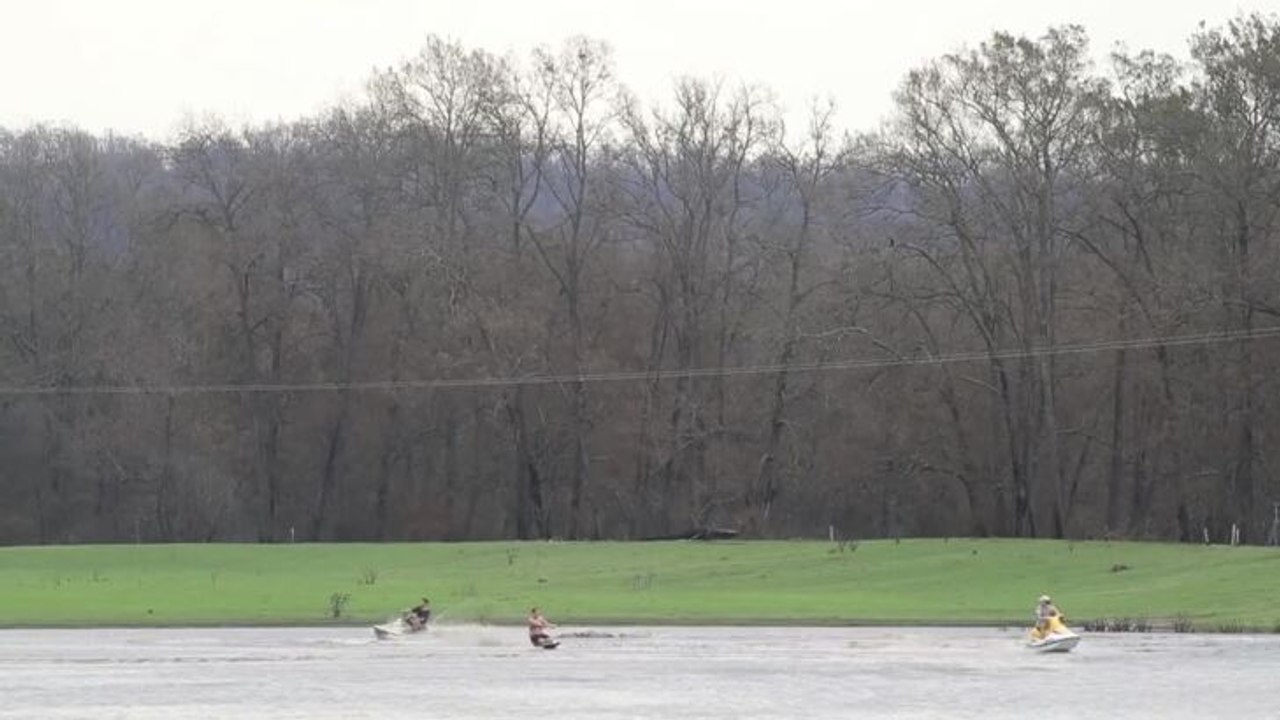 Paddock jet skiing