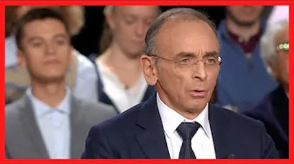 Elysée 2022 : un homme présent dans le public fait beaucoup réagir les internautes