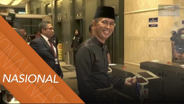 Tengku Zafrul masuk pejabat Kementerian Kewangan