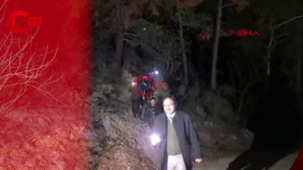 2 lise öğrencisi not bırakıp intihar etti