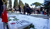 Çanakkale şehitleri, İstanbul’da kar altında anıldı