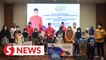 PM: Yayasan Keluarga Malaysia presents one-off assistance to 42 orphan children