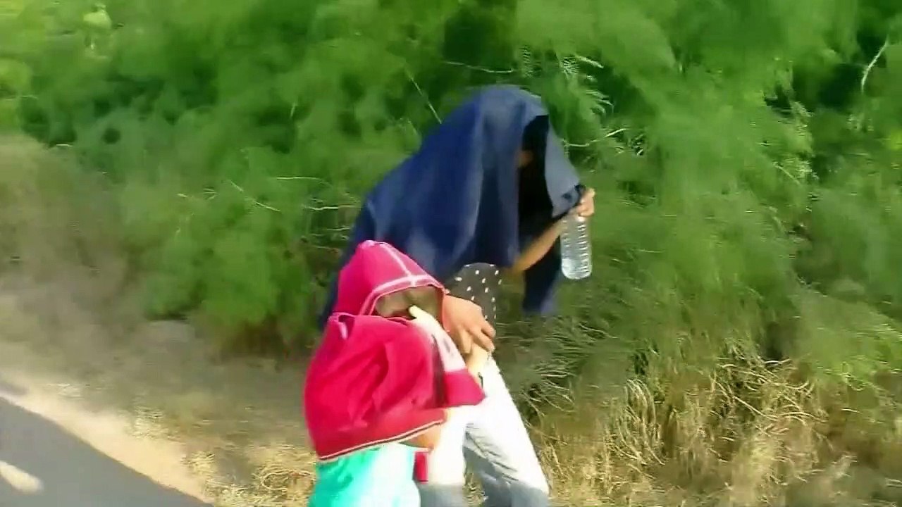 Texas continúa arrestando a migrantes sin imponer cargos o dar derecho a un abogado