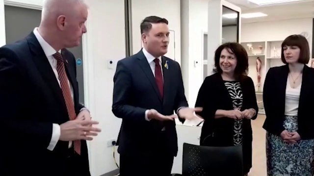 Shadow Health and Social Care Secretary Wes Streeting visits the University of Sunderland School of Medicine