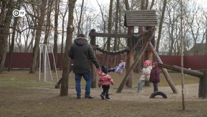 Ein ungarischer Campingplatz als Zufluchtsort für Roma aus der Ukraine