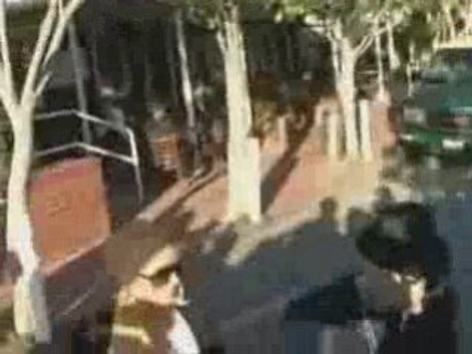 Paris Hilton s'est fiancée ?