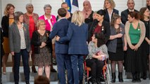 FEMME ACTUELLE - Emmanuel et Brigitte Macron complices à l'Elysée, ils ne se quittent plus