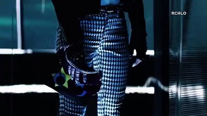 Isabeli Fontana : nouveau visage charismatique de Karl Lagerfeld