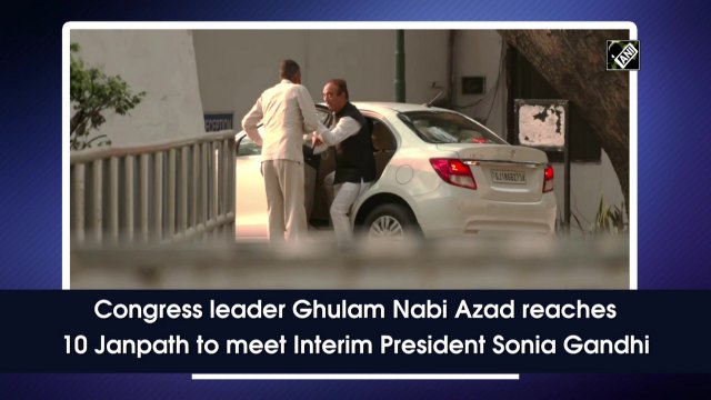 Congress leader Ghulam Nabi Azad meets Interim President Sonia Gandhi 