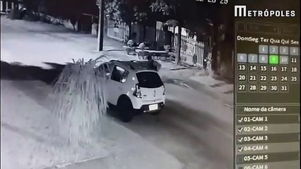 Le dijo a su marido que iba a darle comida a un vagabundo y no volvió: los encontró teniendo sexo en el auto