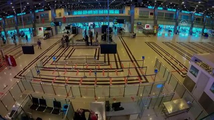 Öğrencilerden Trabzon Havalimanı'nda "Çanakkale Türküsü" sürprizi