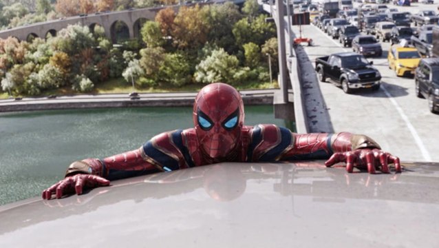 ‘No Way Home,’ ‘Squid Game’ and ‘WandaVision’ Win at Critics Choice Super Awards | THR News