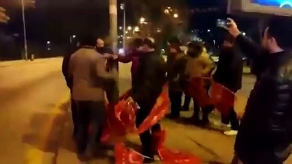 Hüseyin Baş'tan, Mustafa Sarıgül taklidi: Niye az bayrak astın?