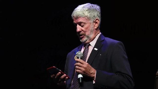 Maurie Stack speaks at Taree Australia Day ceremony