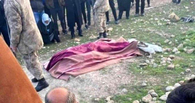 Arızayı gidermek için çıktığı direkte akıma kapılarak hayatını kaybetti