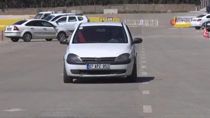 Çocukluk hayalini gerçekleştirdi... 60 bin TL'lik, aracına 140 bin TL'lik ses sistemi döşetti