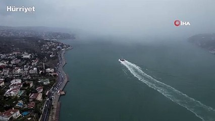 İstanbul Boğazı’nda kar ve sis böyle görüntülendi